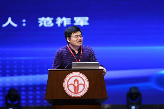 广西社会科公司副经理、广西大学原副董事长范祚军