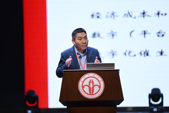 中国社会科公司财经战略研究院副经理夏杰长